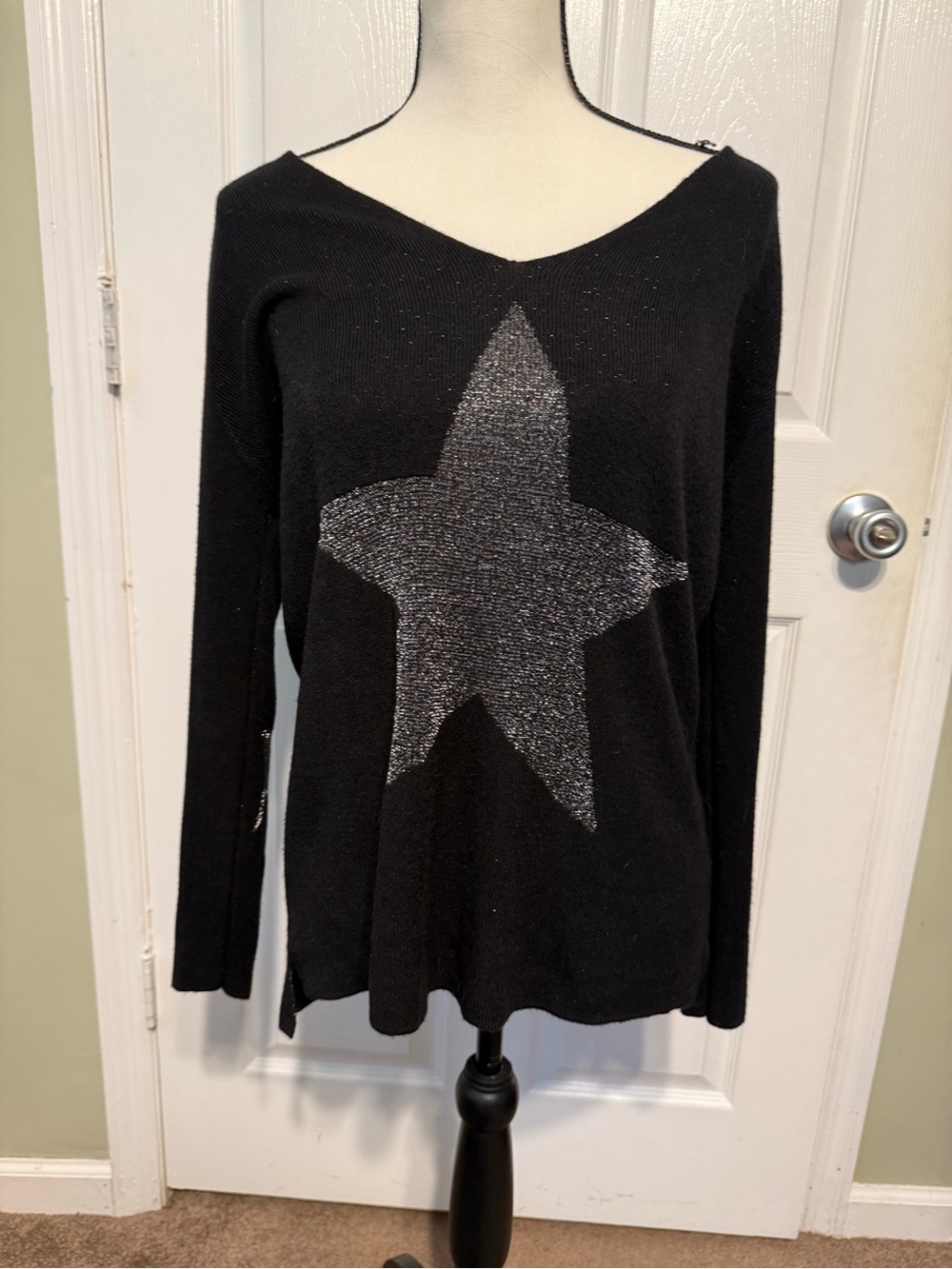 Black Scoop-Neck Star Knit Sweater - Metallic Star Accent